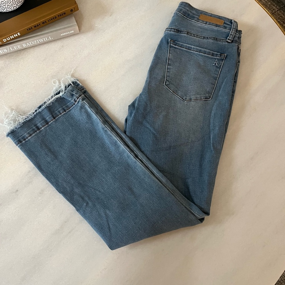 Articles of society cropped flared jeans, size 25